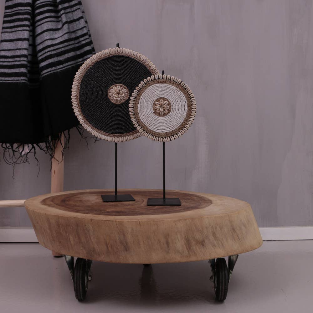 Plaid Flo Black & White