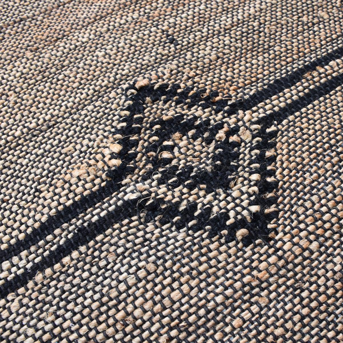 Tlipo Jute handwoven rug