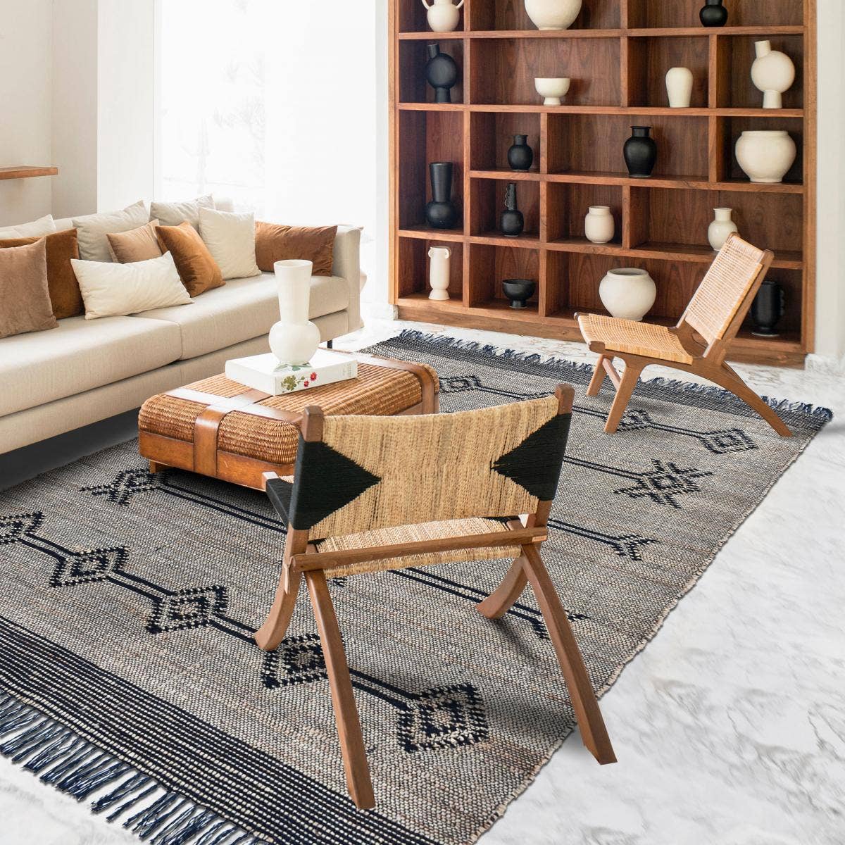 Tlipo Jute handwoven rug