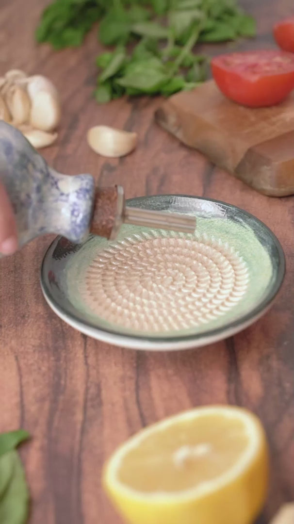 keramisch raspbordje knoflookolie